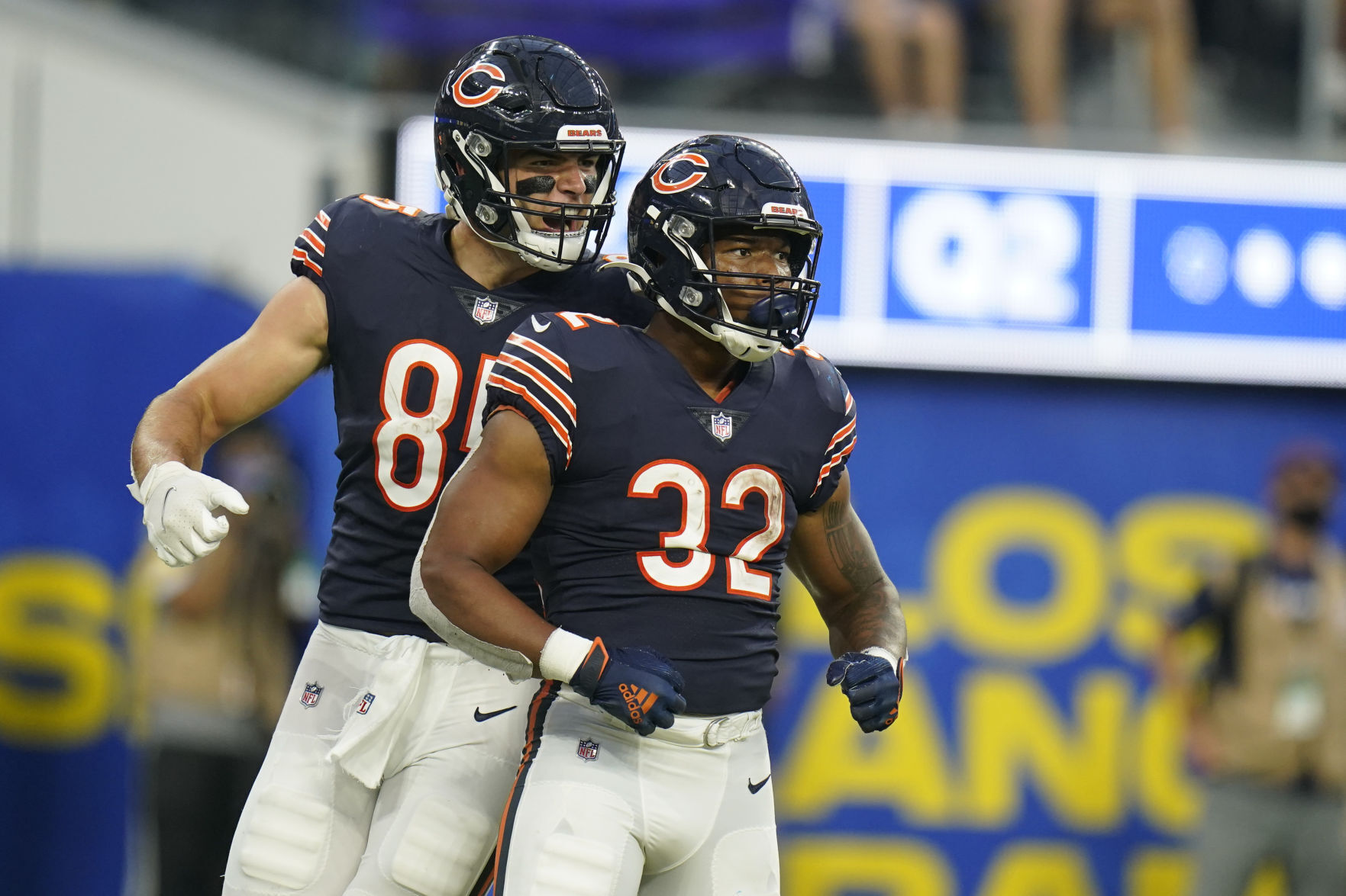 Bears Rams Football